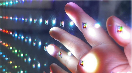 Transparent Glass LED Screen P3.91mm Holographic Series Refresh 3840Hz