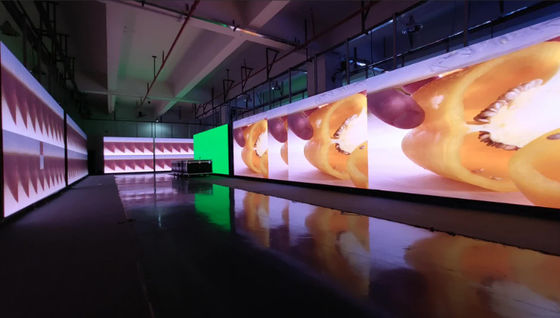 Energy-saving P8 P10 Outdoor LED Video Walls Full Color Display Iron Waterproof 12000cd/M²