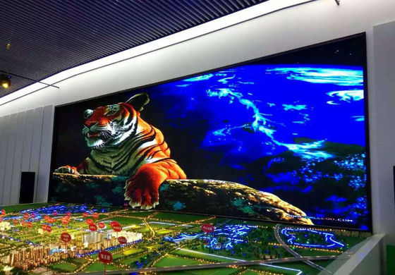 Indoor Full Color LED Display Screen P2.5 HD320*160mm 1R1G1B high refresh rate