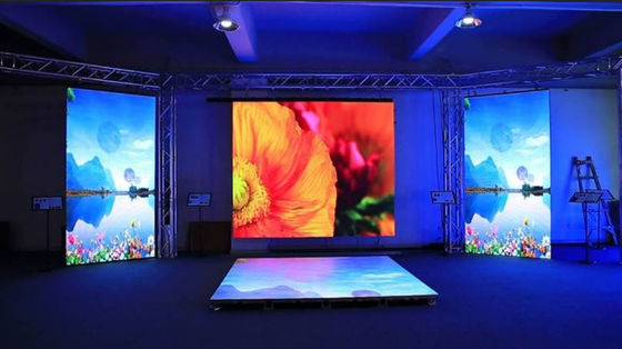Smooth Visual Performance, Customized LED Display 200W/Sqm 3.91mm Pixel Pitch