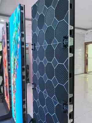 HD ，Custom Sizes LED Poster Screen P2.5 Foldable Double-sided Show Shopping Mall Video Wall
