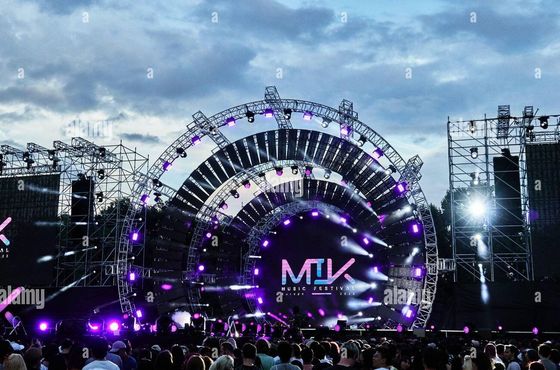 SMD2525 Outdoor Led Display Rentals 104x104 FCC Waterproof IP65
