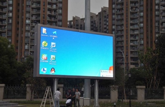 IP65 Full Color High Brightness Led Display Screen P5mm 960*960mm
