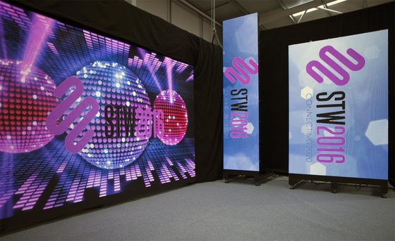 Aluminum Indoor Rental Led Display 576x576mm 54HZ FCC P3