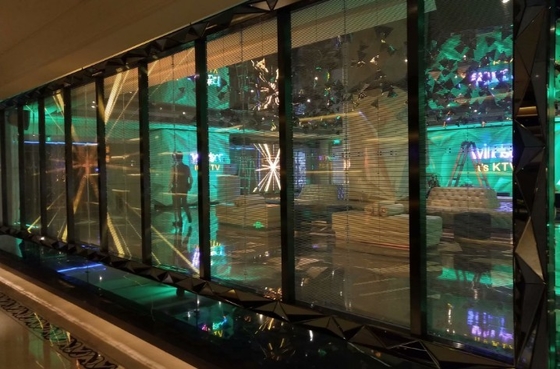 High Brightness P7.8 Transparent Glass Led Screen 281trillion IC 2038