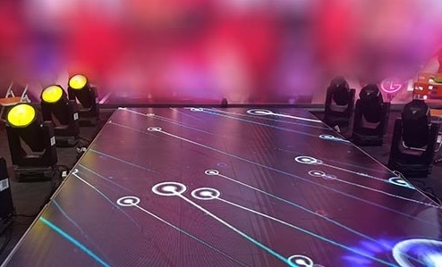 SMD2121 Hire Disco Lights 0.5*1m Led Light Up Dance Floor Rental P3.91mm