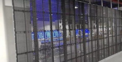 3.9mm 7.8mm TV Commercial Advertising Led Display Screen HD Hanging