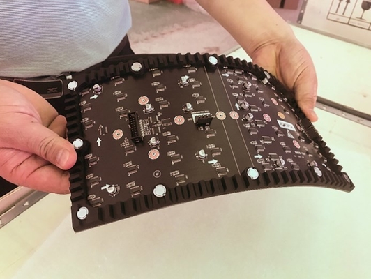 Longda Thin Flexible Led Display Screen PH2.5mm Meanwell Video Wall Module