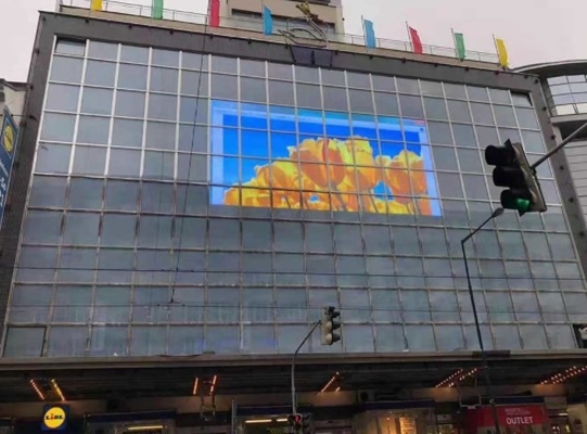 3500cd/ M² Transparent Glass LED Screens Display FCC IP43 12m For Jewelry Store
