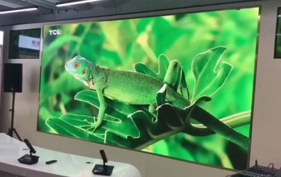 16:9 Ratio Small Pitch Led Screen Pixel Display DC15V 2160P 1080P 720P ODM