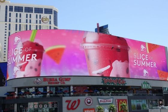 Customized Outdoor LED Video Walls LED Displays Diecasting Aluminum Cabinets